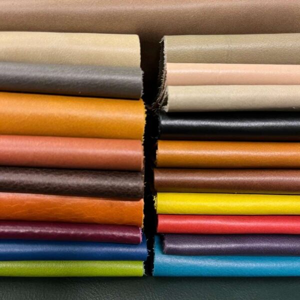 Silk Aniline Leather ca 4,5m² Camo