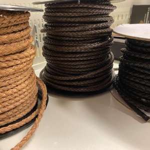Bolosnøre 7mm flettet skinn pr meter
