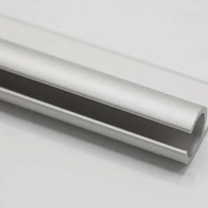 Vulstskinne 8mm med lippe aluminium 100cm