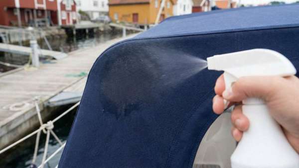 Vedlikehold av båtkalesje: Slik holder du kalesjen i toppstand