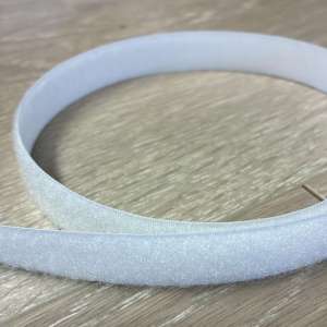 Velourbånd hvit 20mm metervare